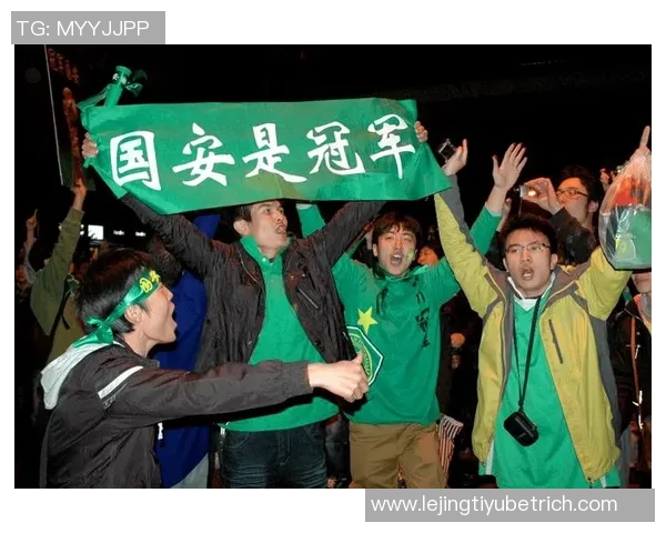 国安队员昨晚齐聚塞蒂恩住处送别情深意重温暖时刻