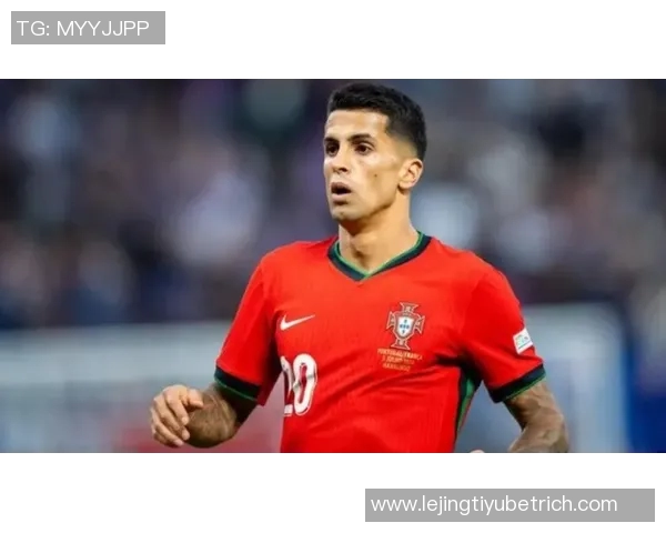 匈牙利队长索博赛后沉默无言感慨足球的不公与梦碎之痛