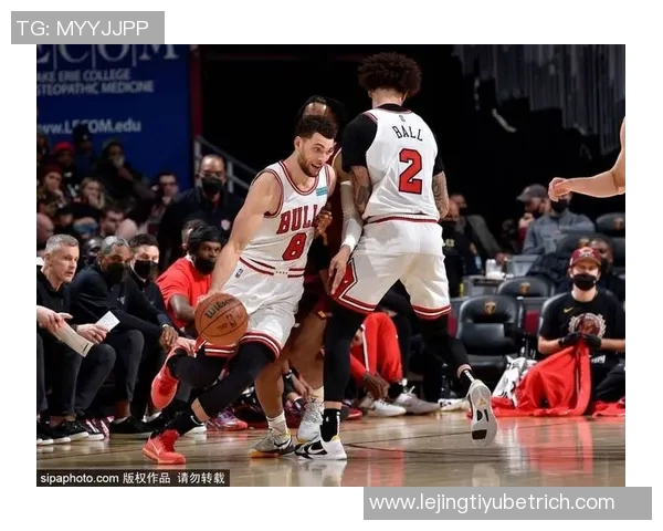 太刺激了泰森助攻莫布里扣篮绝杀马克西超远三分遗憾未中